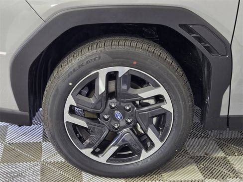 New 2025 Subaru Forester Premium image 5