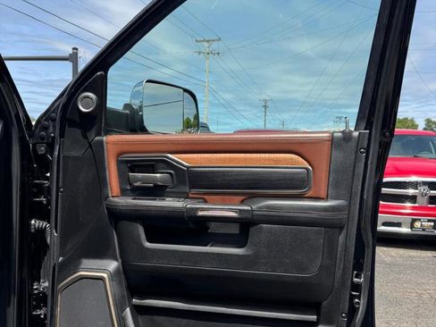 Used 2020 RAM 3500 Limited AWD/4WD image 18