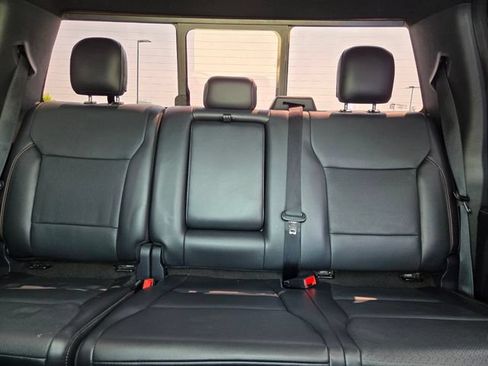 Used 2021 Ford F150 Lariat w/ Max Trailer Tow Package RWD image 10