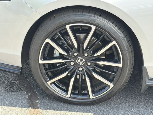 Certified 2025 Honda Accord Touring image 28