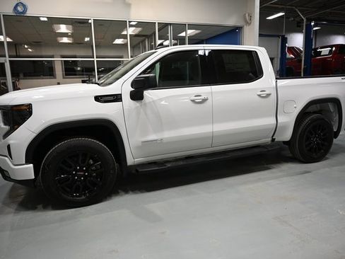 New 2026 GMC Sierra 1500 Elevation image 10