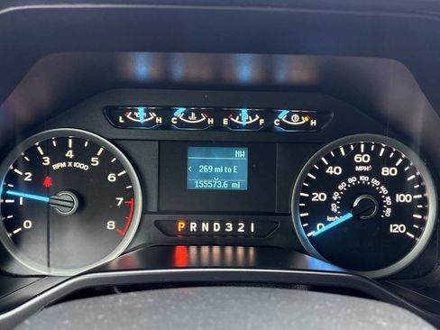 Used 2017 Ford F150 XLT image 10