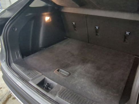 Certified 2025 Chevrolet Trax LT image 24