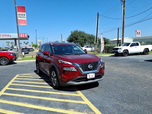 Used 2023 Nissan Rogue SV w/ SV Premium B Package FWD image 7