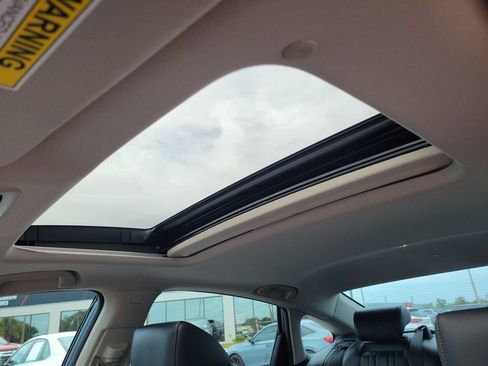 Used 2022 Honda Accord Touring image 29