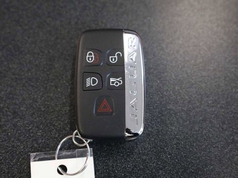 Used 2017 Jaguar F-TYPE R image 36