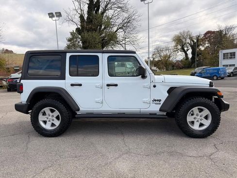 Used 2021 Jeep Wrangler Unlimited Sport image 3