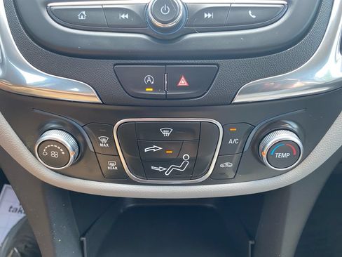 Certified 2022 Chevrolet Equinox LS AWD/4WD image 26