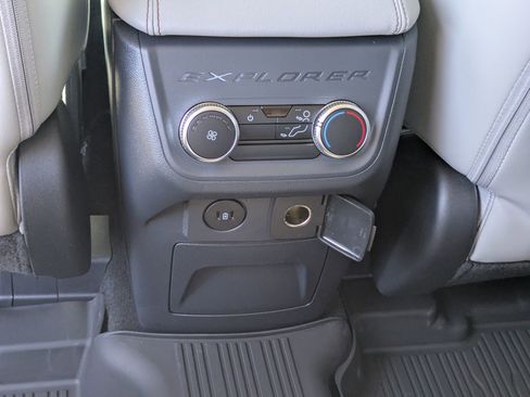 New 2026 Ford Explorer Active image 28