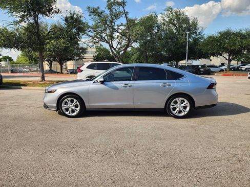 Used 2025 Honda Accord LX image 4