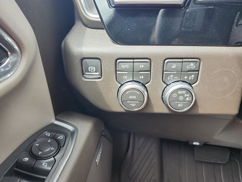 New 2026 GMC Sierra 1500 SLT w/ SLT Premium Plus Package AWD/4WD image 21