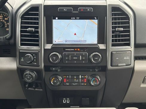 Used 2018 Ford F150 XLT w/ Equipment Group 302A Luxury AWD/4WD image 22