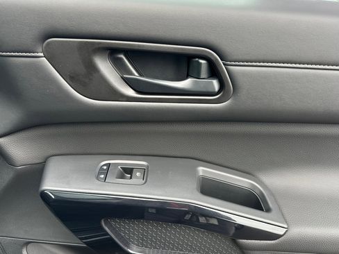 New 2025 Nissan Pathfinder SV w/ SV Premium Package image 22