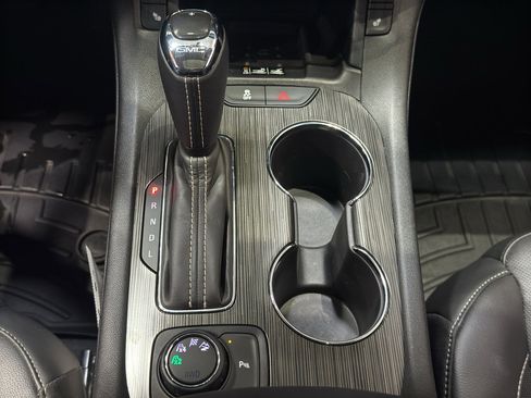 Used 2019 GMC Acadia SLT w/ Black Edition image 33