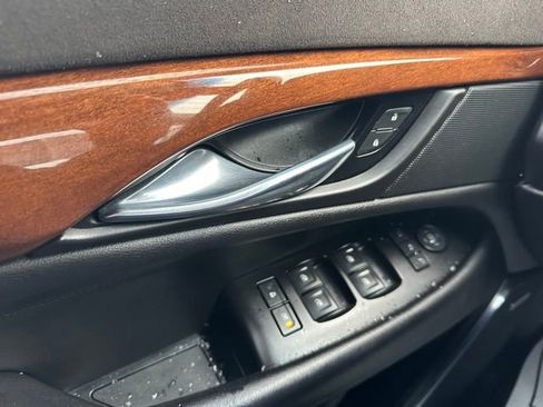 Used 2016 Cadillac Escalade ESV Premium image 32