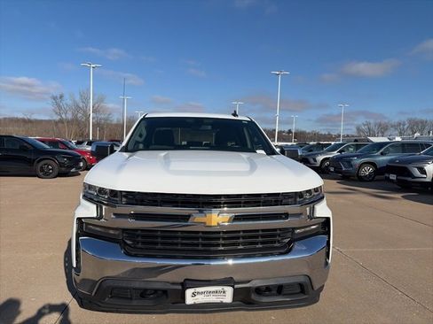 Used 2020 Chevrolet Silverado 1500 LT w/ Trailering Package image 9