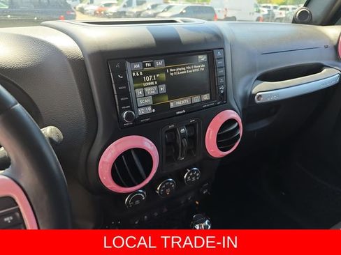 Used 2014 Jeep Wrangler Unlimited Sahara w/ Dual Top Group AWD/4WD image 20