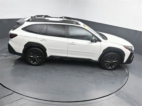 Used 2025 Subaru Outback Onyx Edition XT image 29