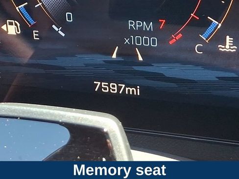 Used 2026 Chevrolet Traverse RS w/ LPO, Floor Liner Package AWD/4WD image 6