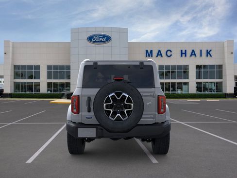 New 2026 Ford Bronco Outer Banks AWD/4WD image 5