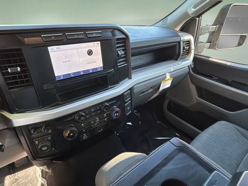 Used 2024 Ford F250 XL w/ STX Appearance Package AWD/4WD image 27