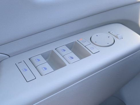 New 2026 Hyundai Kona SEL Premium image 29