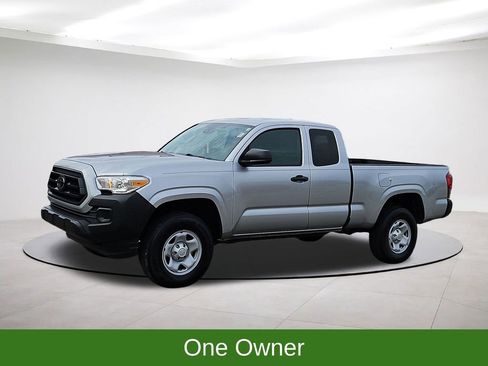 Used 2023 Toyota Tacoma SR5 image 3