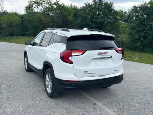 Certified 2023 GMC Terrain SLE w/ Driver Convenience Package AWD/4WD image 5