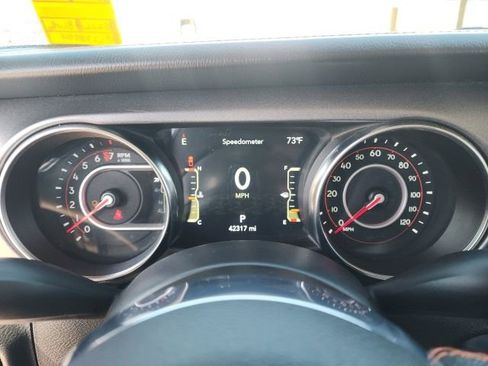 Used 2022 Jeep Gladiator Mojave w/ Cold Weather Group AWD/4WD image 53
