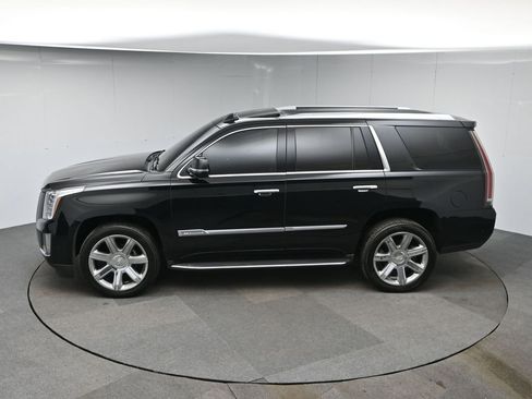 Used 2019 Cadillac Escalade Luxury image 51