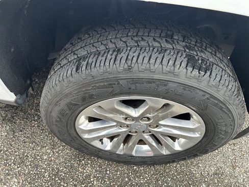 Used 2015 GMC Canyon SLT w/ Driver Alert Package image 19