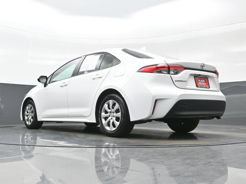 Used 2024 Toyota Corolla LE FWD image 24