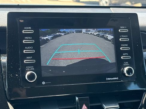 Used 2022 Toyota Camry SE FWD image 23