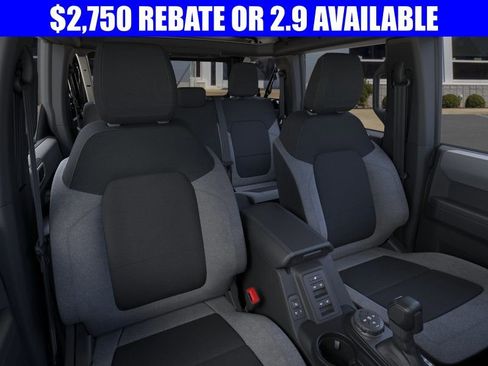 New 2025 Ford Bronco 4-Door image 10