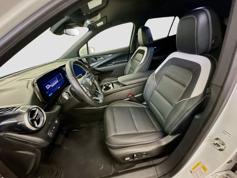 Used 2024 Chevrolet Blazer EV LT AWD/4WD image 13