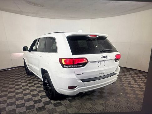 Used 2015 Jeep Grand Cherokee Altitude AWD/4WD image 2