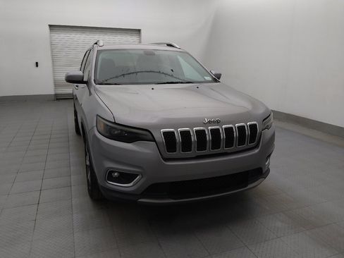 Used 2019 Jeep Cherokee Limited image 14