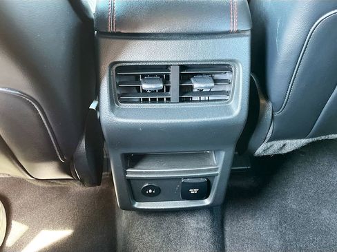 Used 2024 Ford Edge ST-Line AWD/4WD image 23