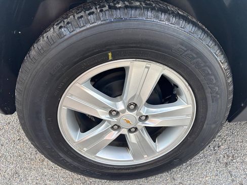 Used 2021 Chevrolet Trax LT FWD image 23