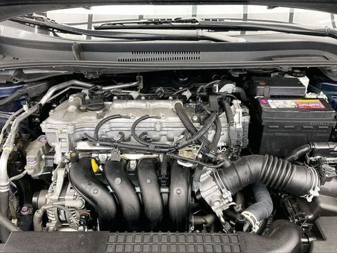 Used 2022 Toyota Corolla LE image 9