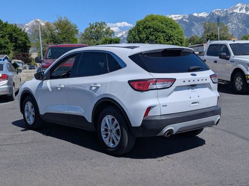 Used 2022 Ford Escape SE FWD image 7