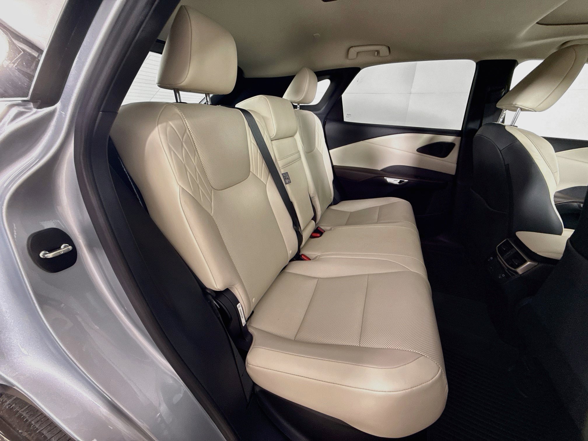 Used 2023 Lexus RX 350 Premium w/ Cold Area Package FWD image 34