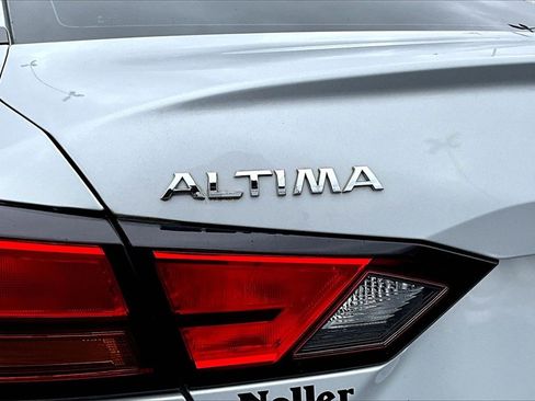 Used 2022 Nissan Altima 2.5 SV image 8
