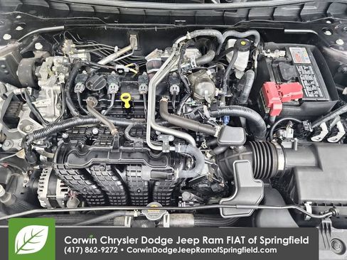 Used 2025 Nissan Altima 2.5 SV AWD/4WD image 32