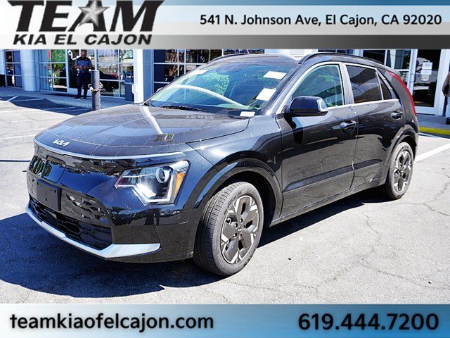 Certified 2025 Kia Niro Wind FWD image 1