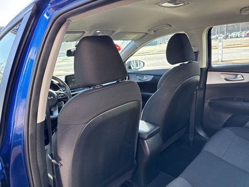 Used 2024 Kia Forte LXS w/ LXS Technology Package image 17