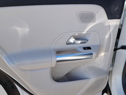 Certified 2026 Mercedes-Benz GLA 250 image 11