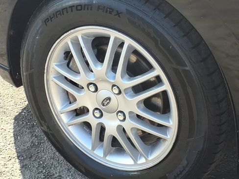 Used 2009 Ford Focus SE image 9