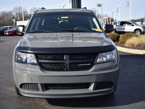Used 2020 Dodge Journey SE w/ Blacktop Package image 4