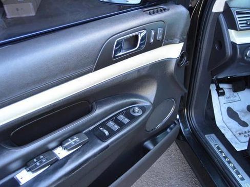 Used 2012 Lincoln MKT AWD image 64